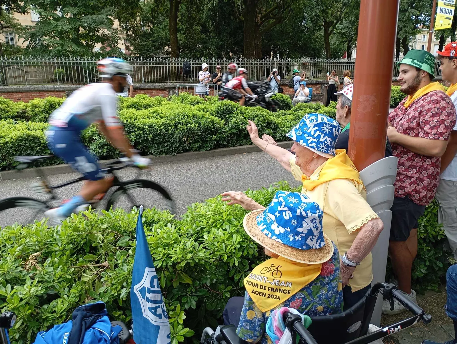 Les résidents de Saint-Jean d'Agen au Tour de France