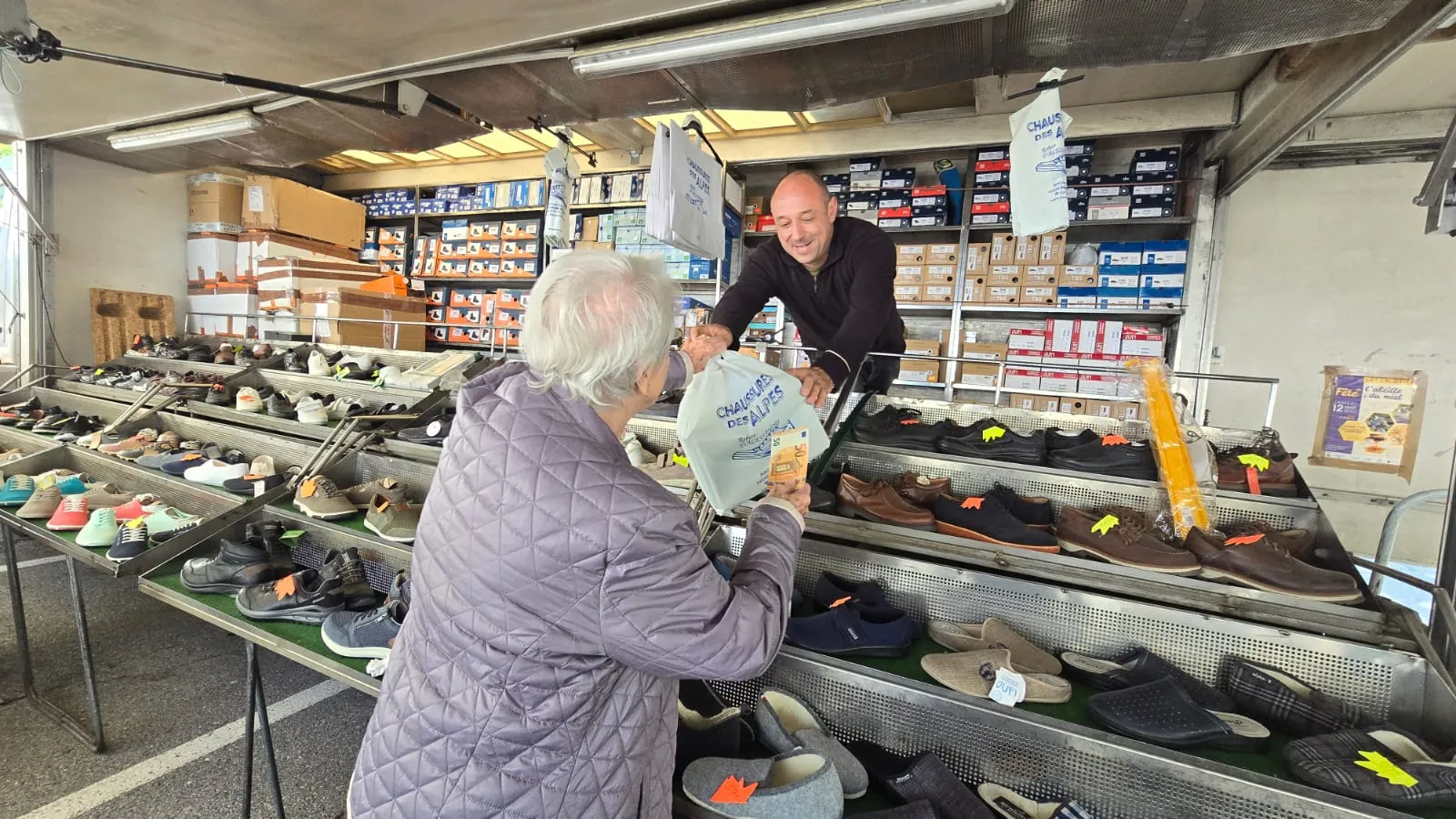 "Un Séjour à Annot : Entre Rires, Repas Pantagruéliques et Souvenirs Inoubliables !"