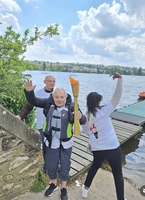 Relais de fl'âme olympique spécial Voile exécuté avec brio !!