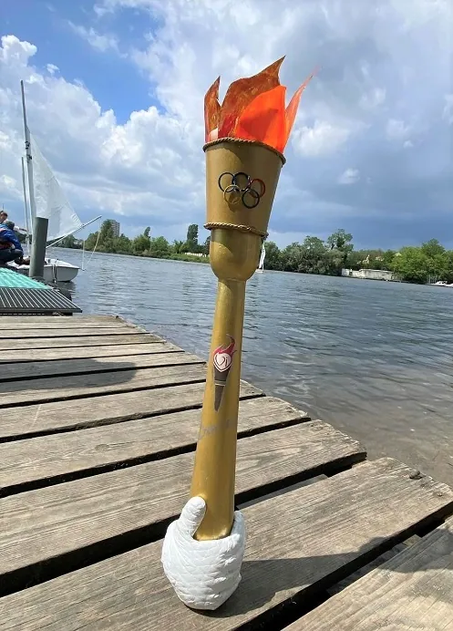 Relais de fl'âme olympique spécial Voile exécuté avec brio !!