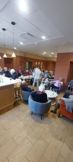 À la résidence Sénior La Coquette, chaque journée est une occasion de partager !