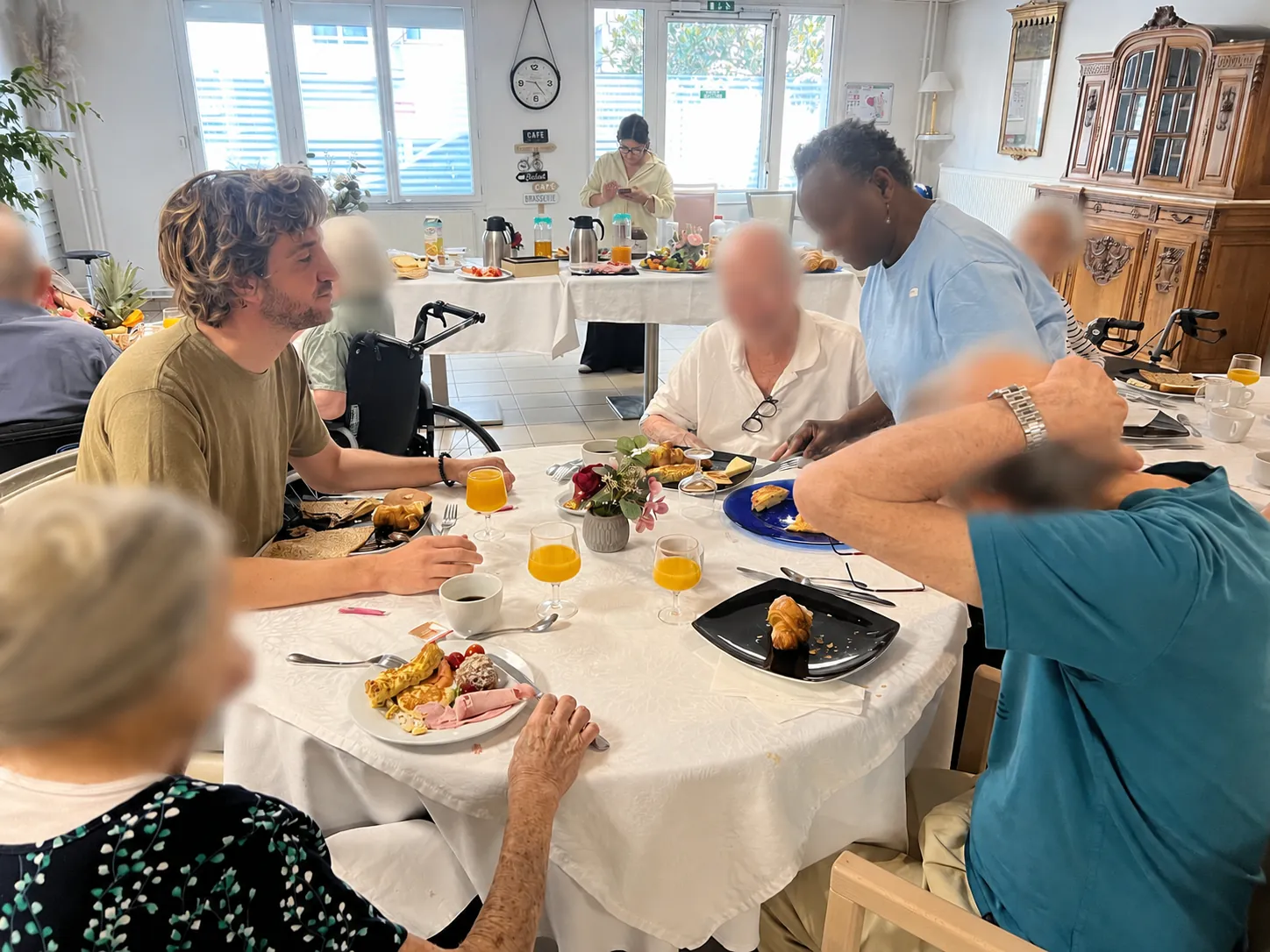 Un brunch convivial à l’EHPAD !