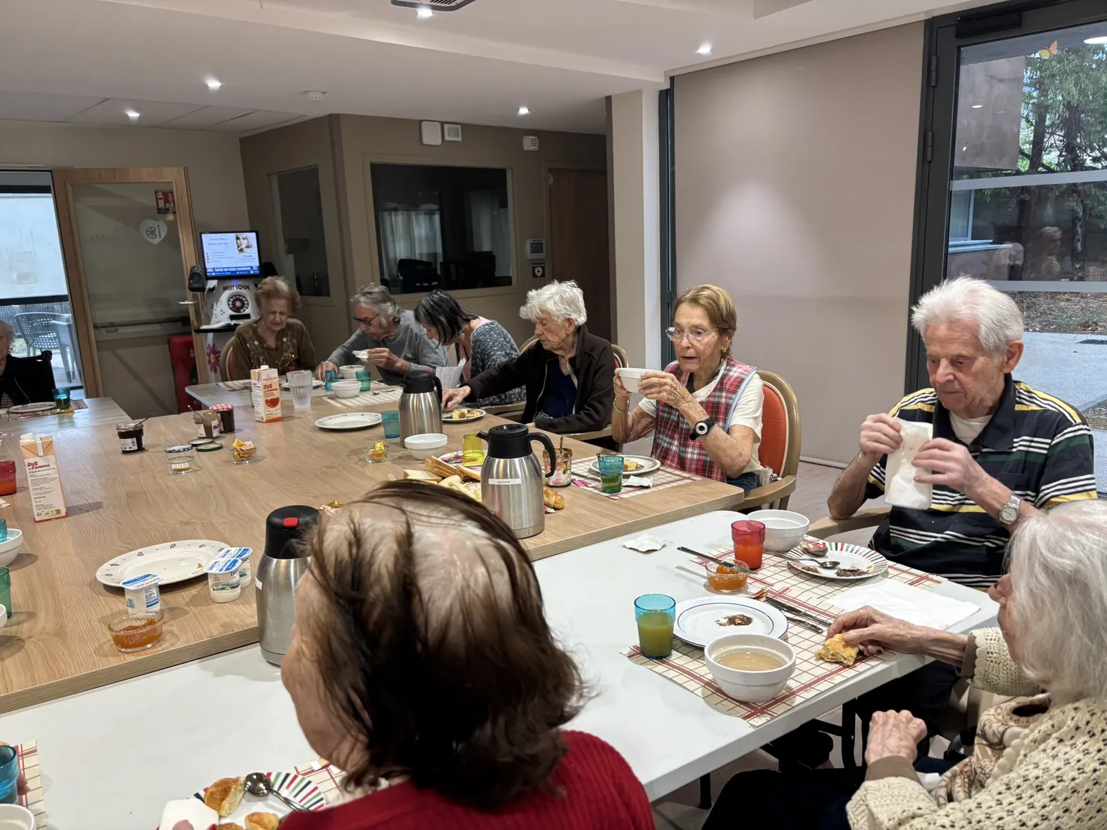 Le petit-déjeuner continental : un rendez-vous gourmand et familial