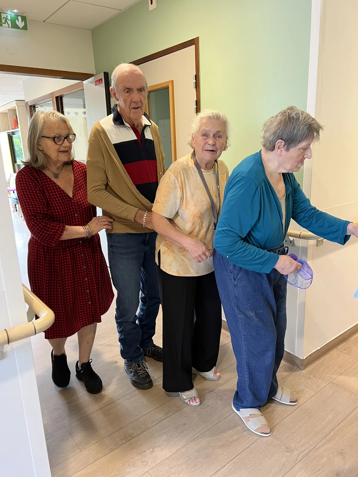 Du linge, de la musique… et une joyeuse queue leu leu !