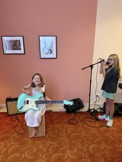 Une école de musique pas comme les autres ouvre ses portes au Palais !