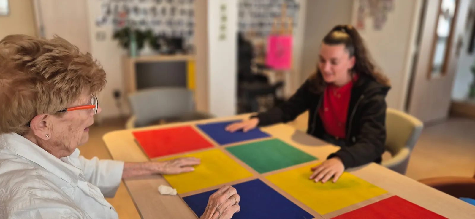Atelier cognitif autour du tri et de l’association des couleurs! 