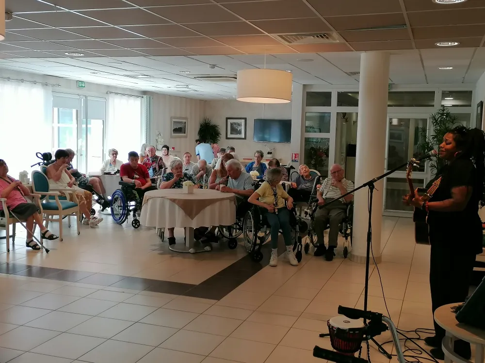 Betty Seymour, gardienne du bonheur à la résidence médicalisée Les Tourterelles d'Esbly 