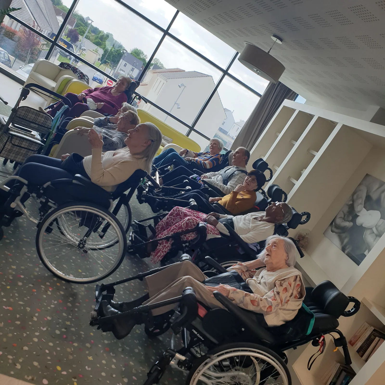 Visite de notre apiculteur Bruno sur notre résidence 
