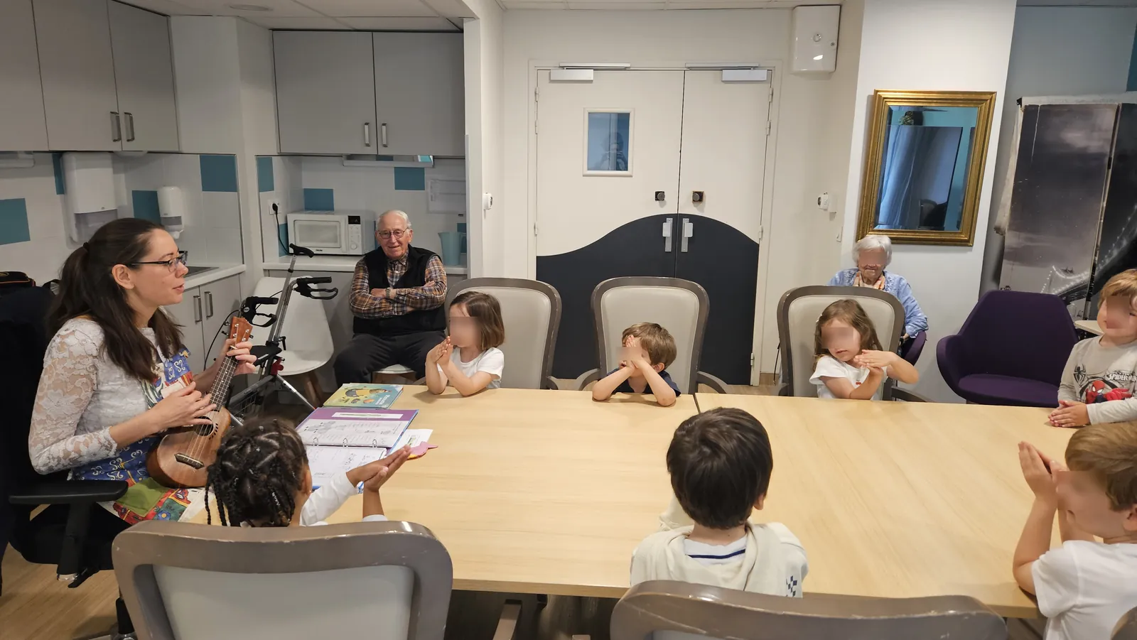 Venue des enfants de l'école maternelle de l'Aerogare
