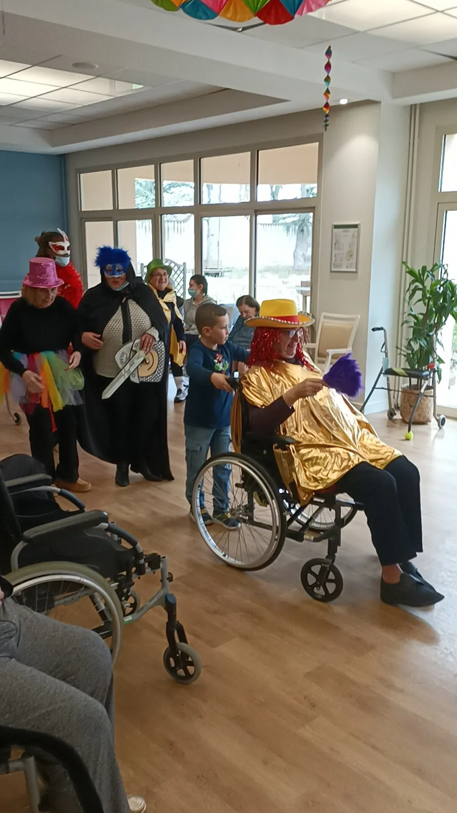 Un Carnaval Haut en Couleurs à la Résidence !