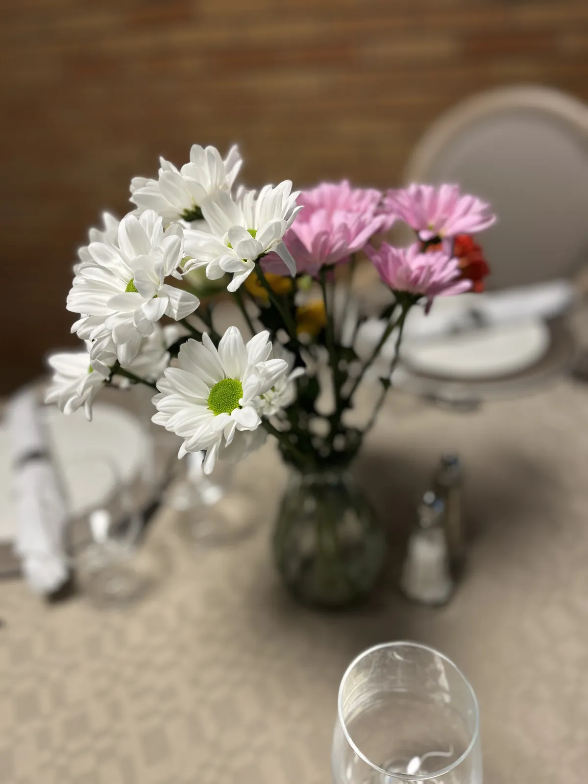 Des fleurs pour orner le restaurant !