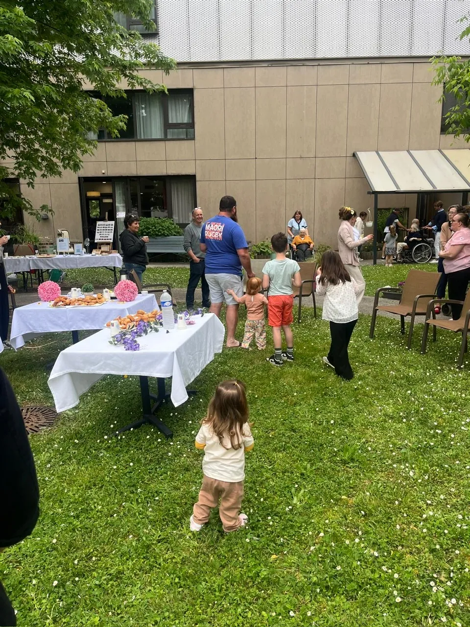 Un beau succès pour notre Marché des Créateurs à la résidence 