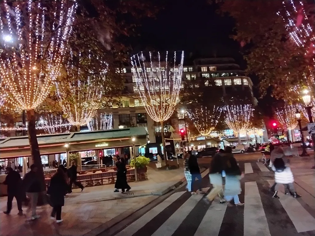 Paris c'est pas bre-som la nuit !