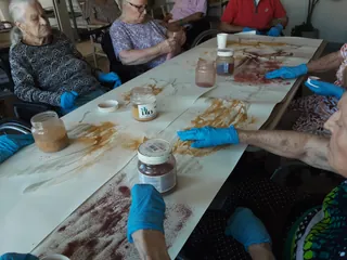 Atelier des ocres / Art-thérapie