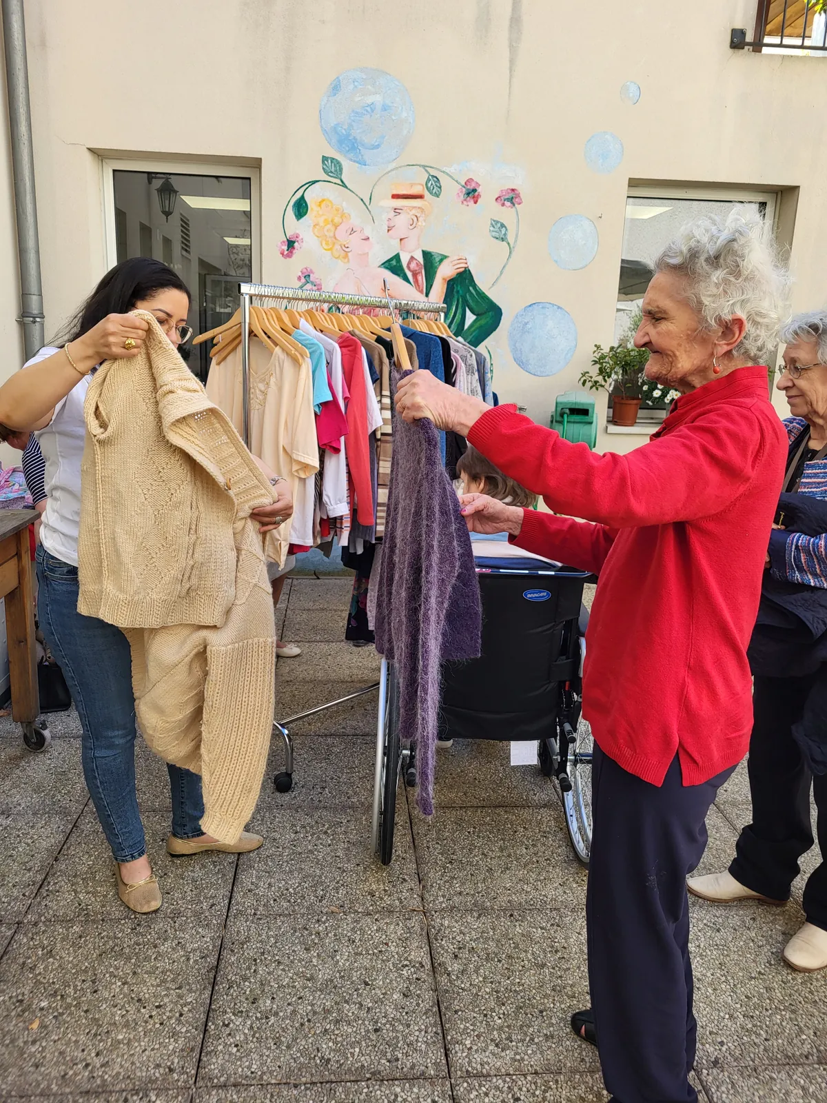 La Brocante à La résidence les Adrets 