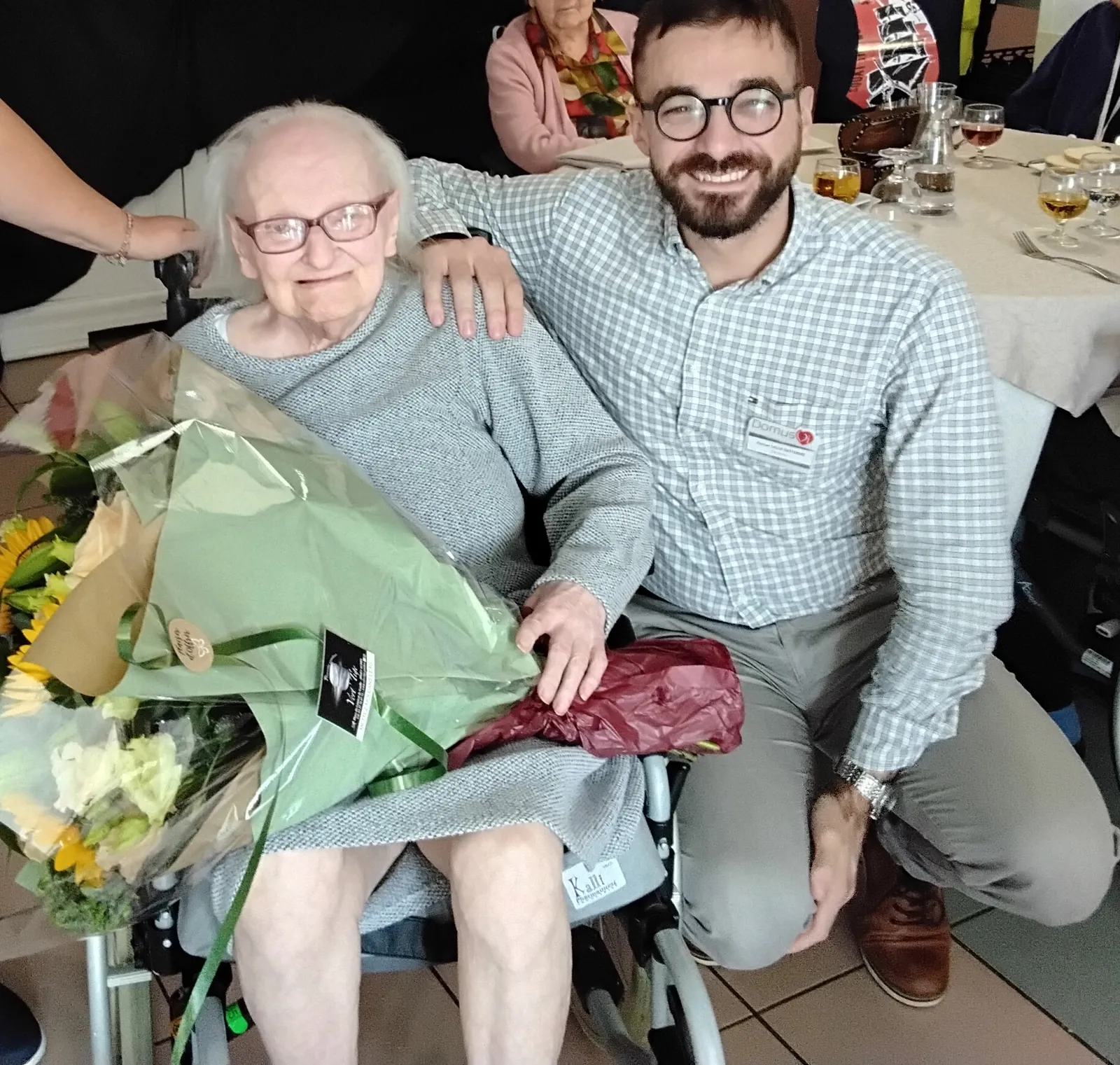 On n'a pas tous les jours 100 ans. 