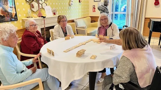 UN PETIT TOUR POUR DES GRANDS PLAIRS DANS NOS SALONS 