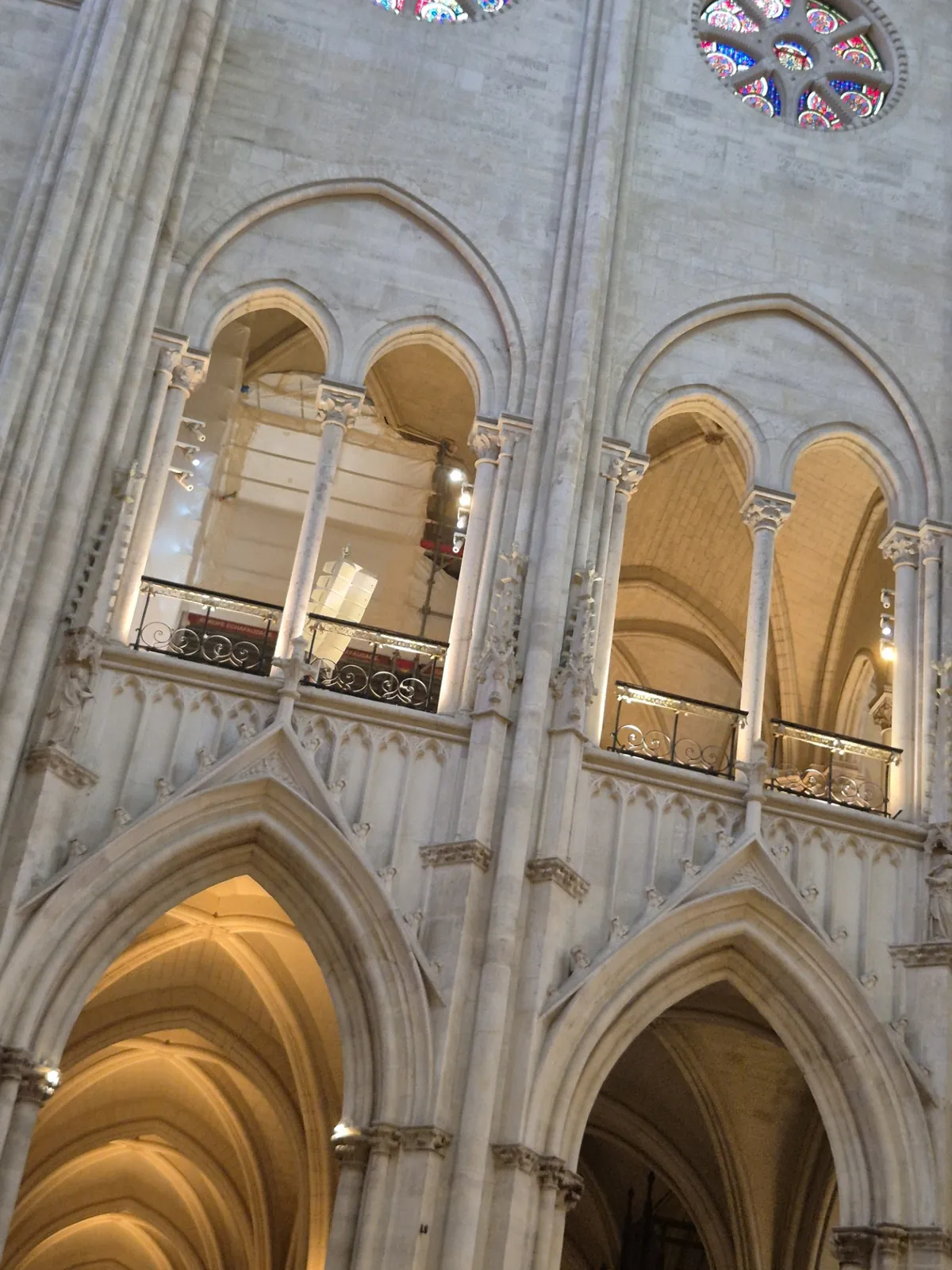 LA RESIDENCE LES JARDINS D'EPINAY A LA RENCONTRE DE LA CATHÉDRALE NOTRE DAME DE PARIS
