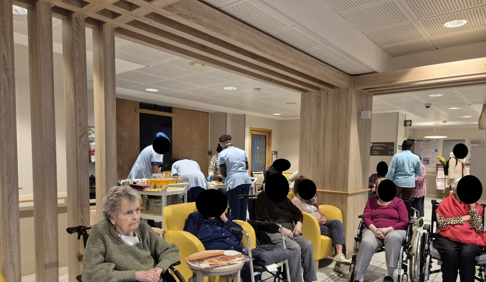 DÉGUSTATION DE GALETTES DES ROIS A LA RÉSIDENCE LES JARDINS D'EPINAY
