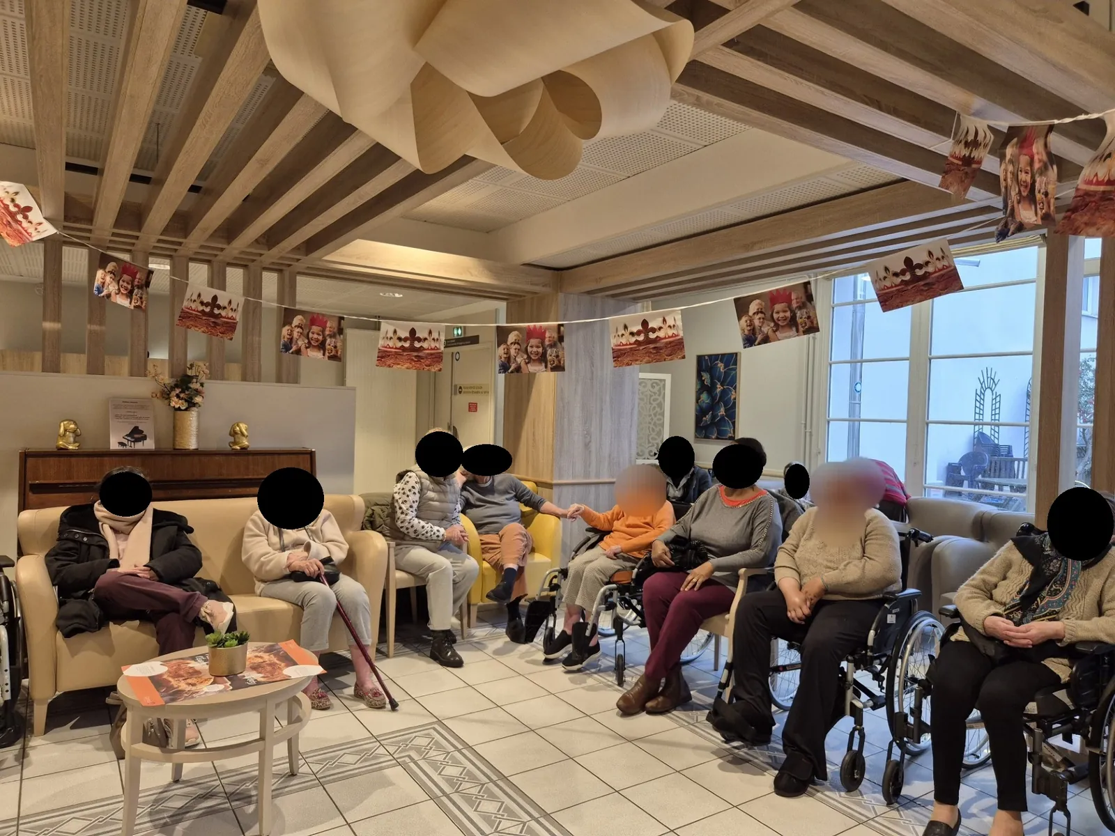 DÉGUSTATION DE GALETTES DES ROIS A LA RÉSIDENCE LES JARDINS D'EPINAY