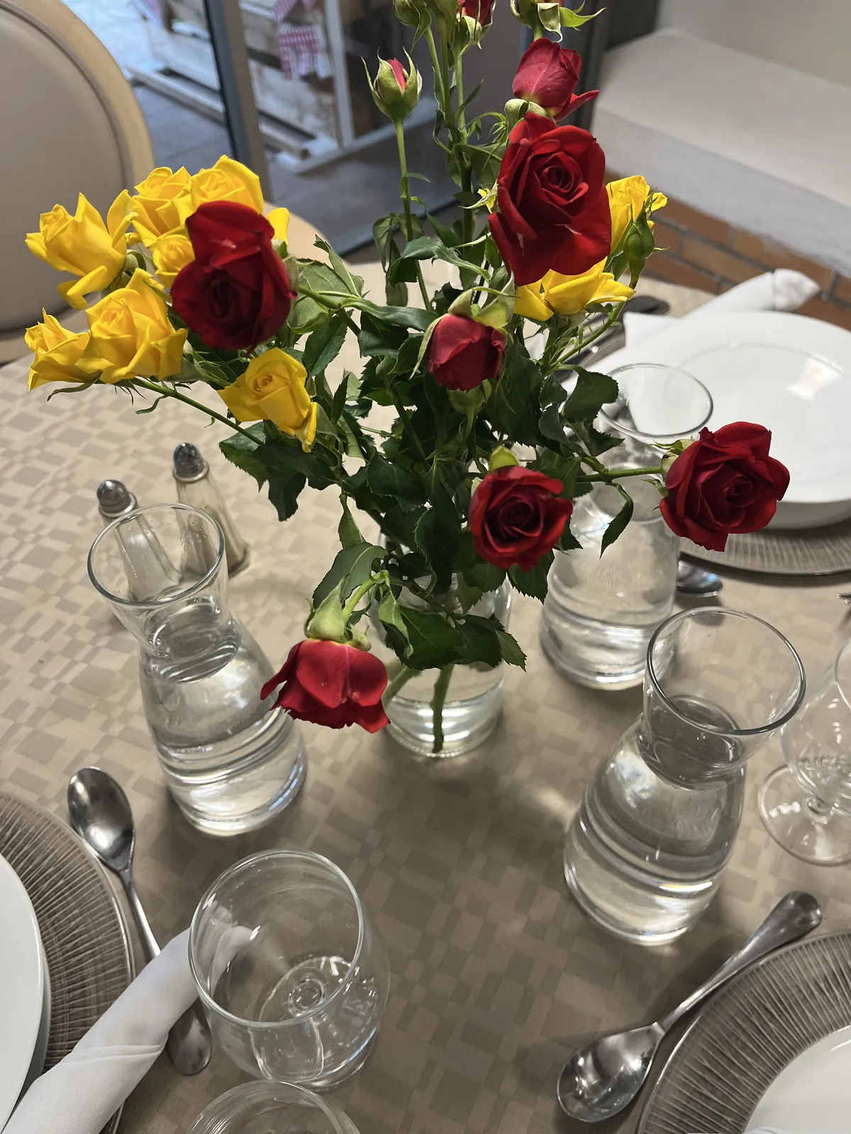 Quand les fleurs s’invitent à table 