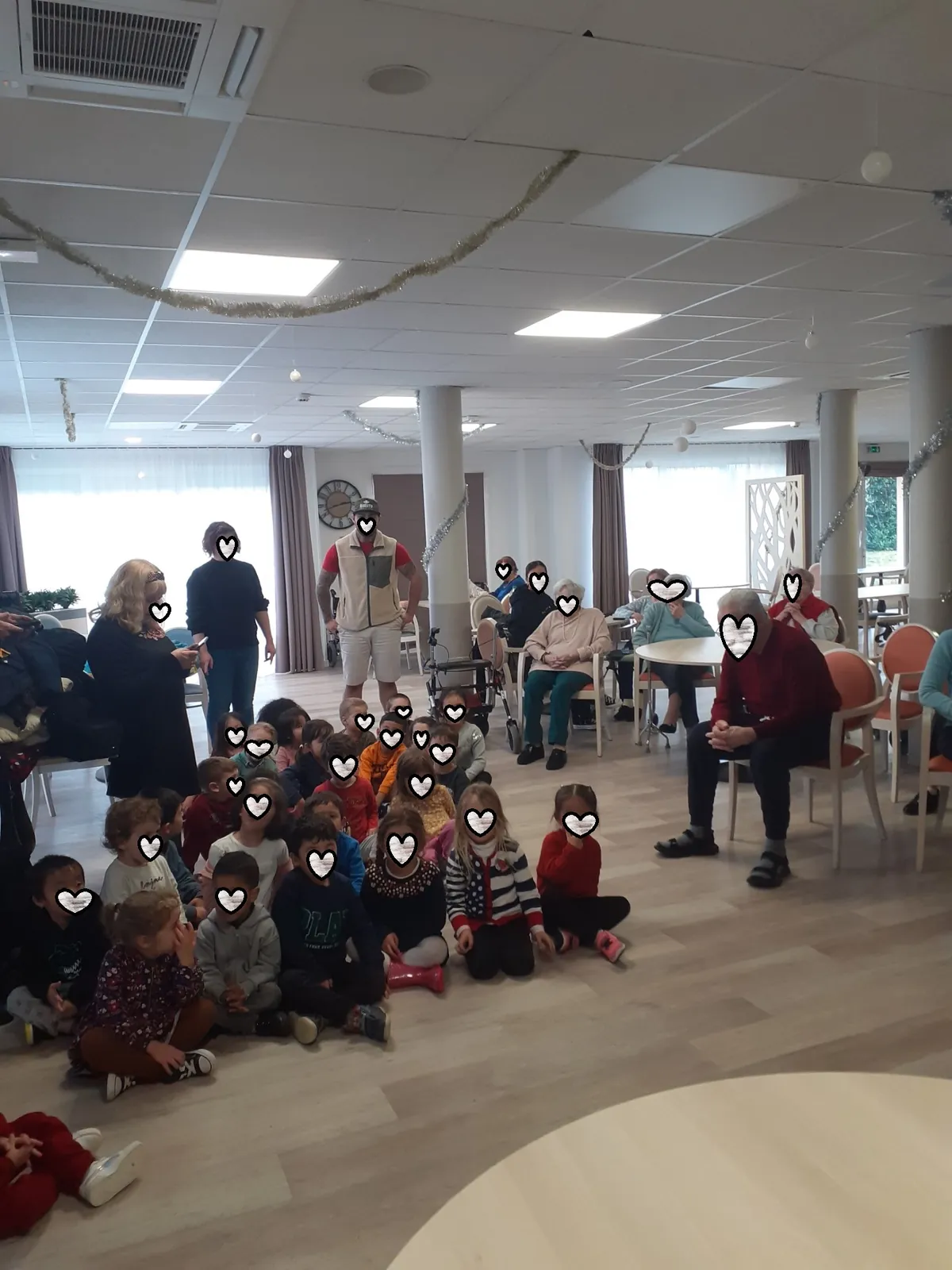 Decembre 2023 "Les maternelles de Garons"