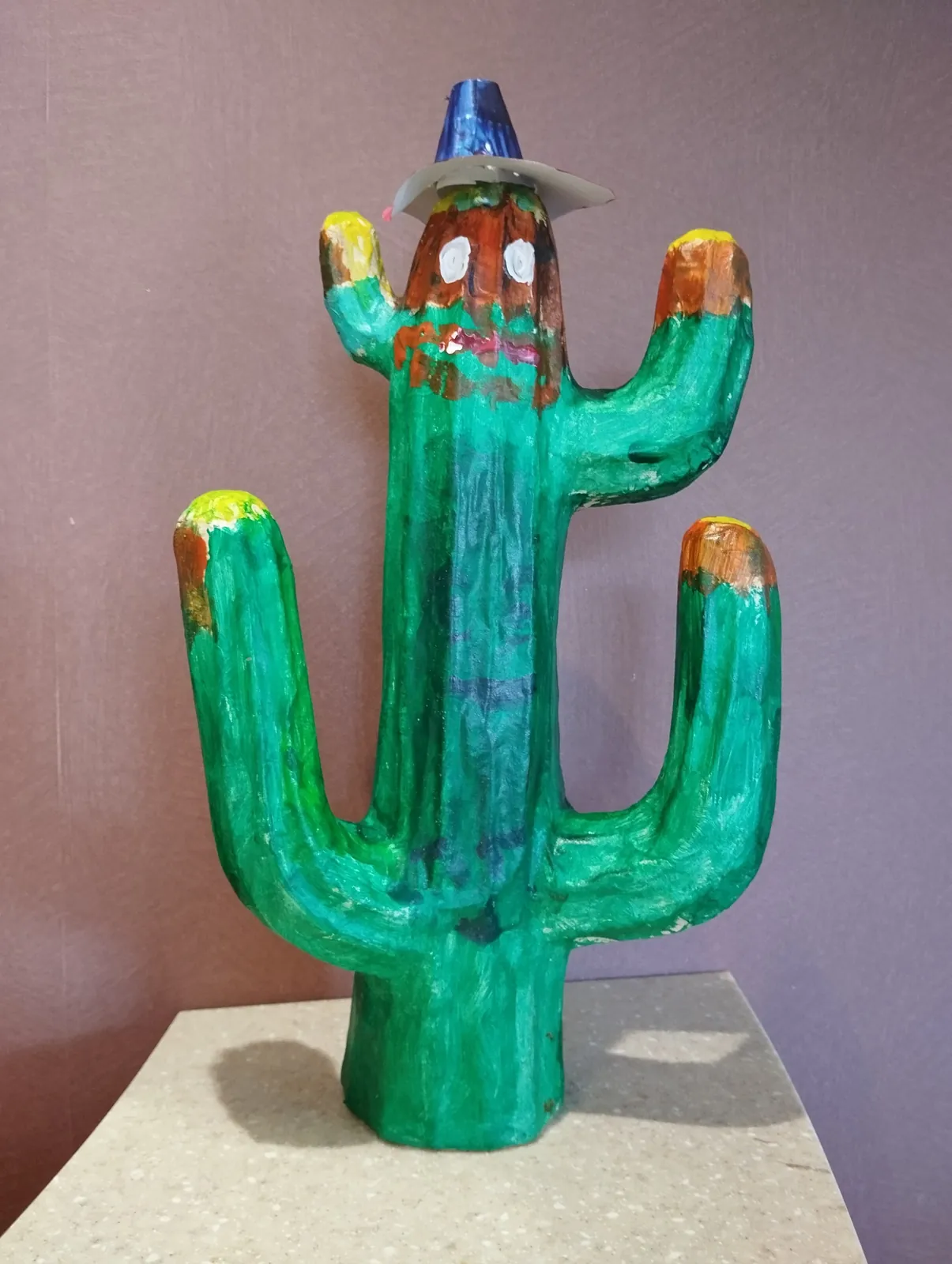 De jolis cactus de toutes les couleurs