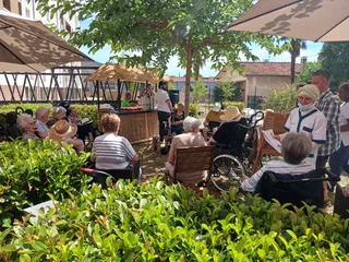 Guinguette party dans le jardin 