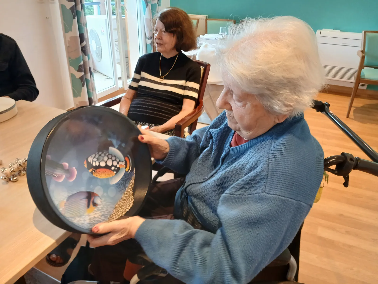 la musicothérapie à l'ehpad de Bessenay