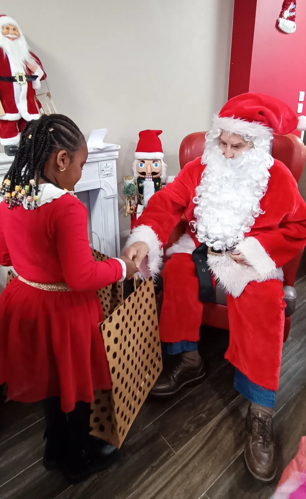 Arbre de Noël : un après-midi plein de magie et de partage