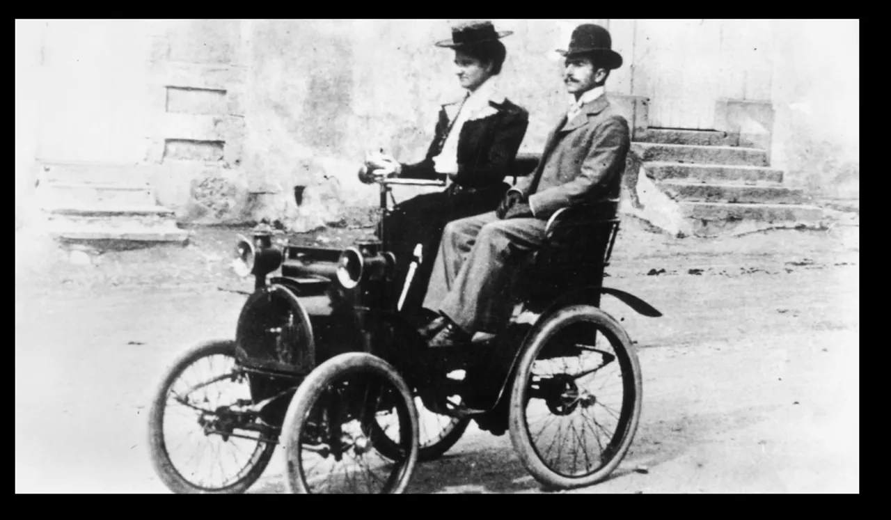 Voyage au Cœur de la Belle Époque : Une Conférence Captivante