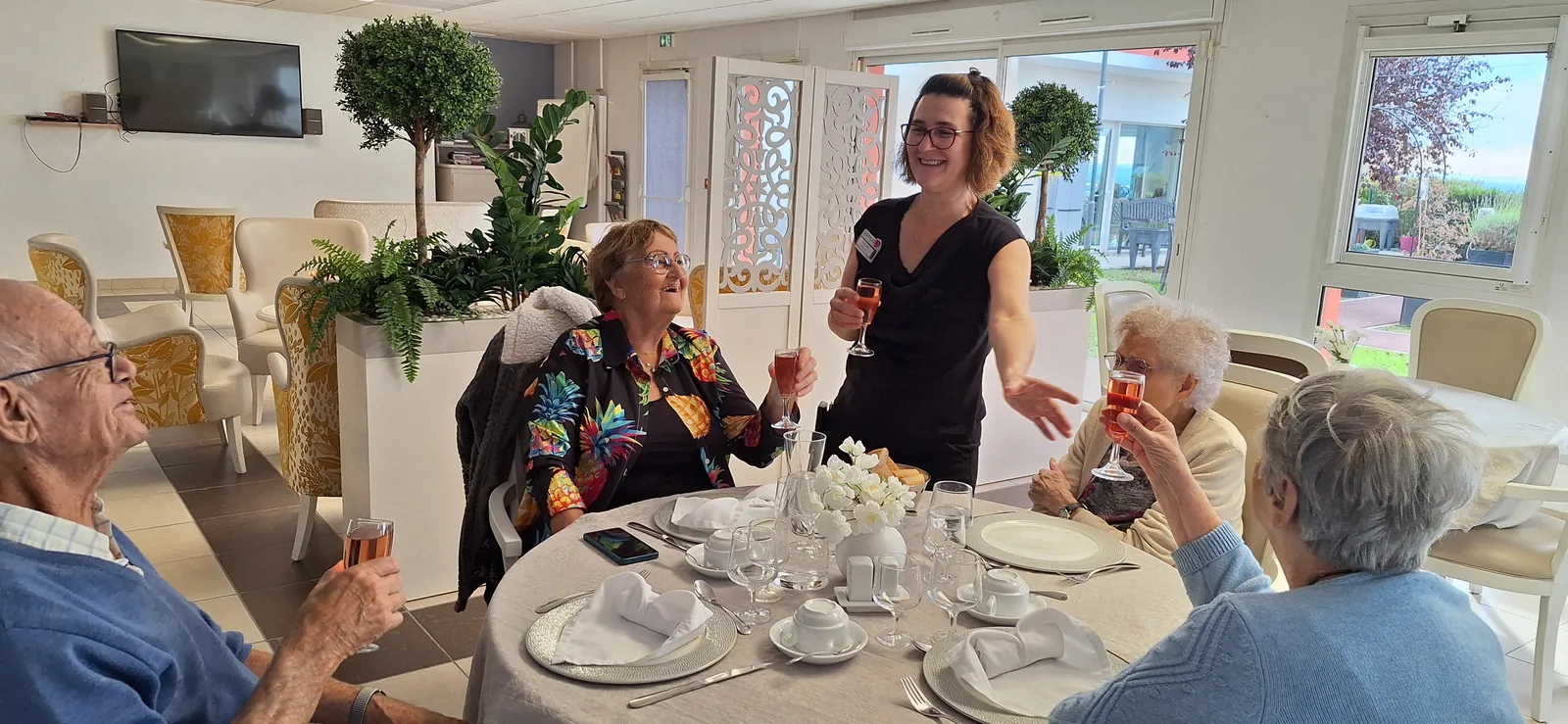 Les repas invités à la résidence : un moment de partage et de convivialité