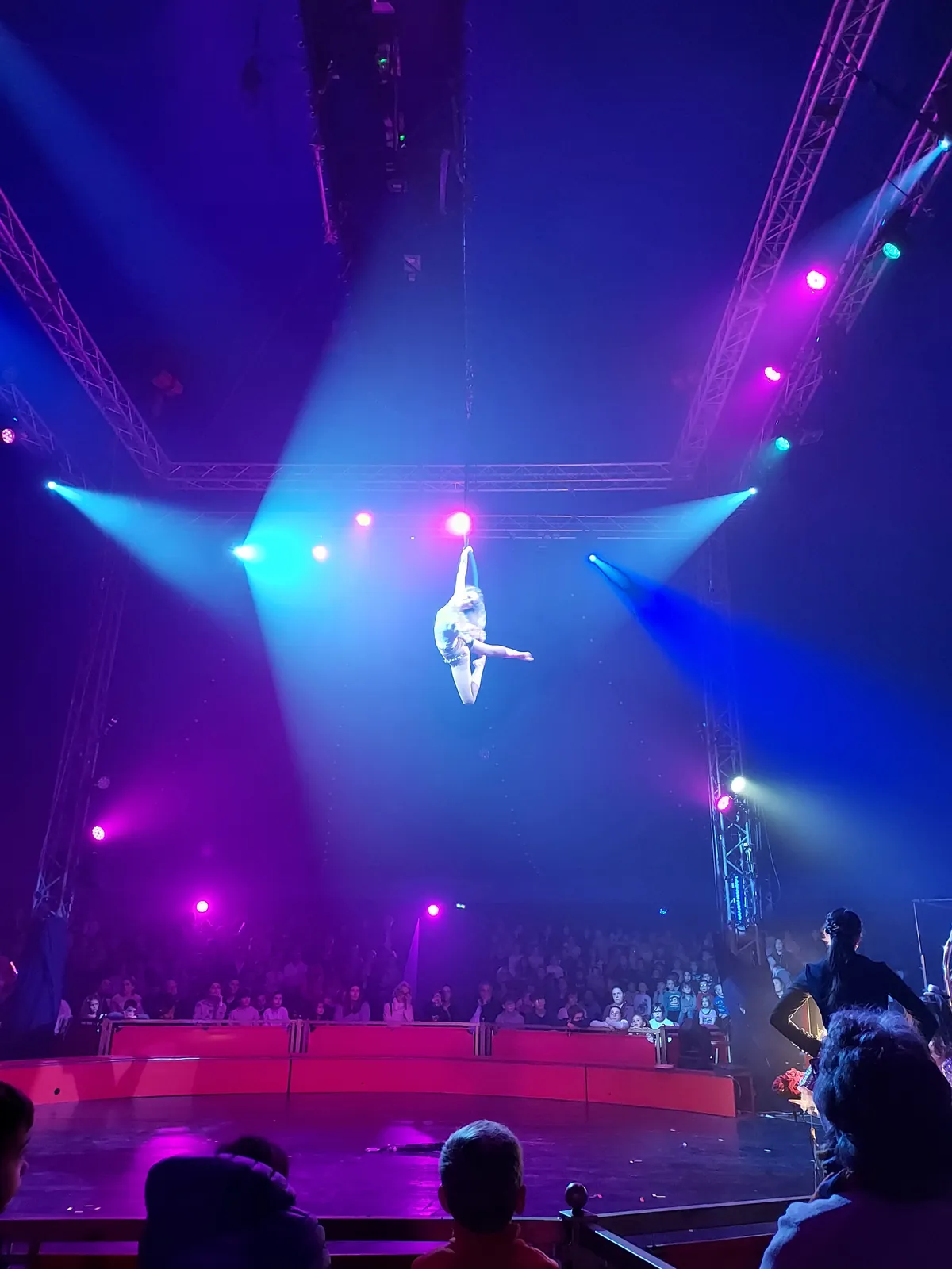 Spectacle au cirque Imagine !