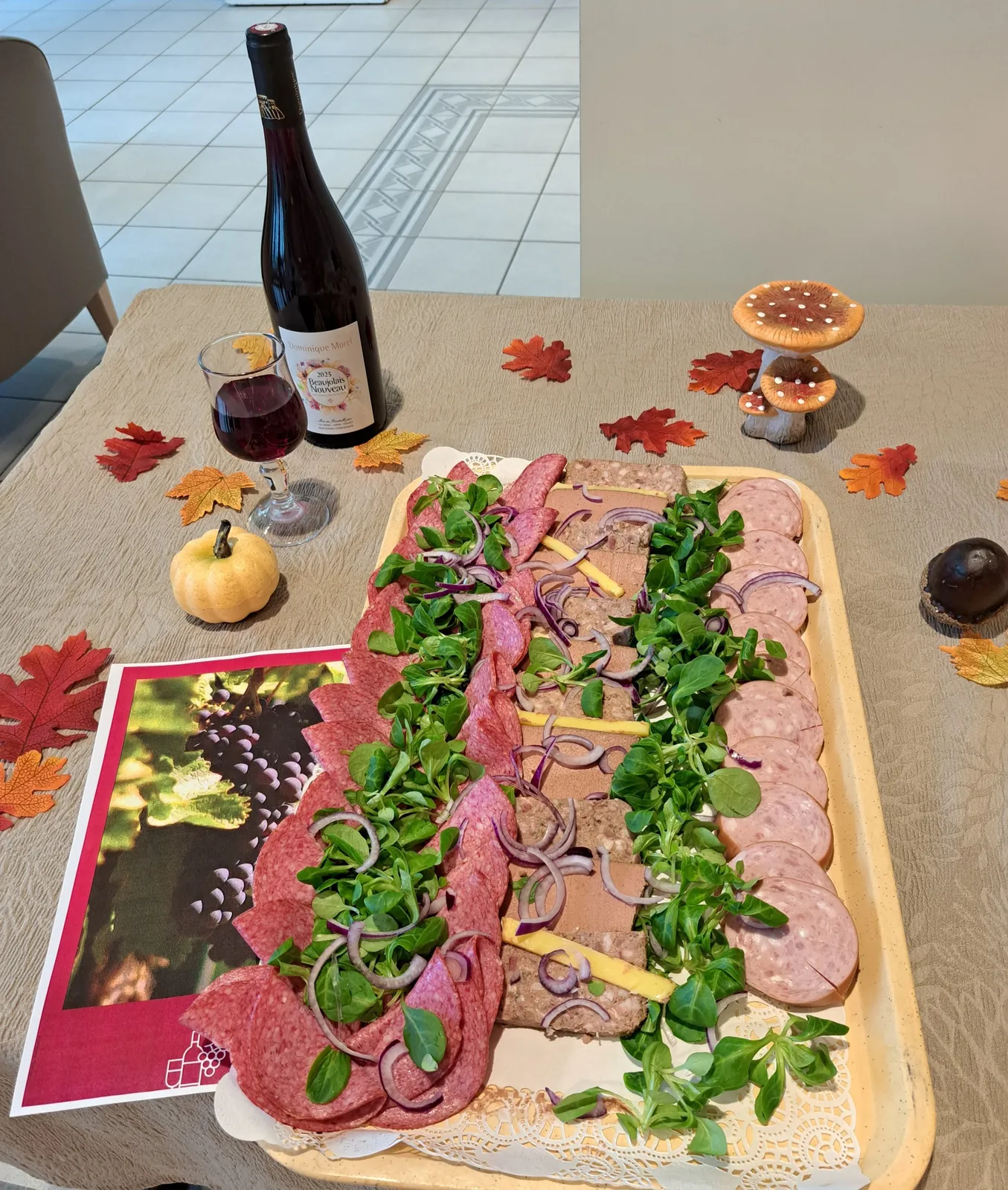 LE BEAUJOLAIS NOUVEAU EST ARRIVÉ A LA RÉSIDENCE LES JARDINS D'EPINAY
