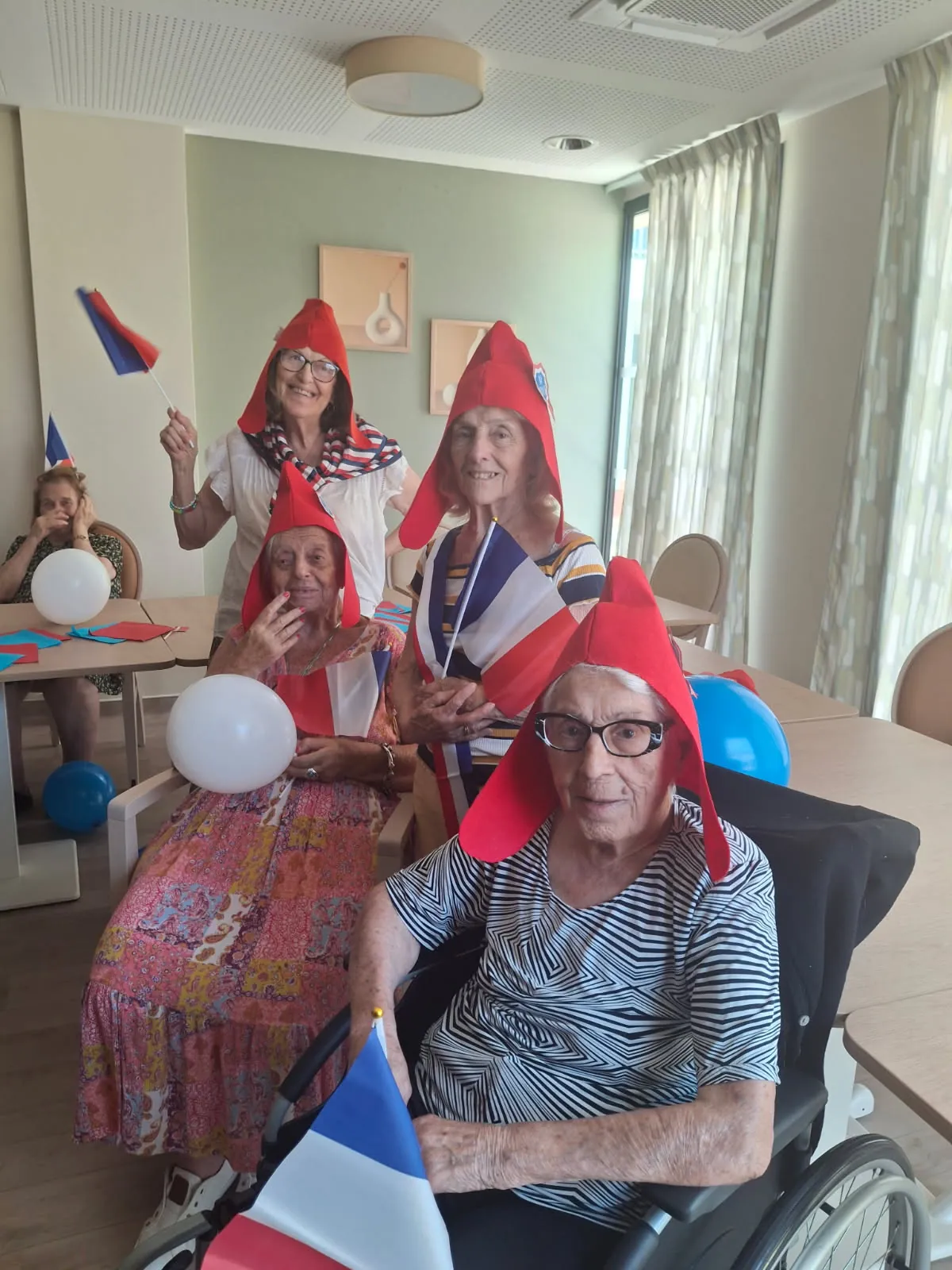 Une Fête du 14 Juillet haute en couleurs à l’EHPAD !