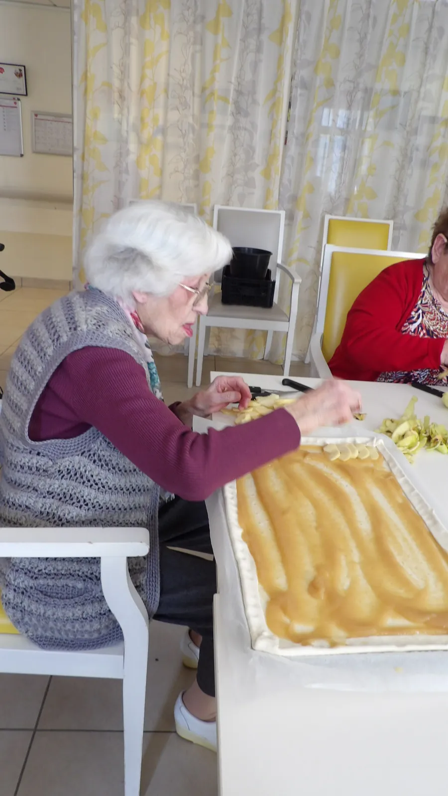 La Tarte aux Pommes : Un moment de partage aux Jardins du Marais