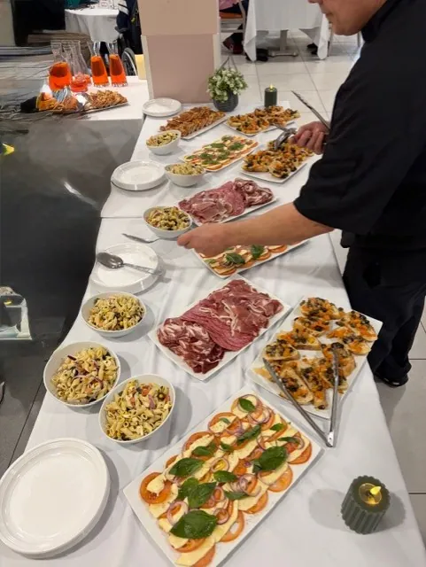 Apéritif dinatoire et vernissage de l'exposition "ici et maintenant"