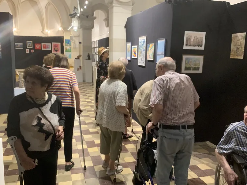 Visite d'exposition à la médiathèque Condorcet