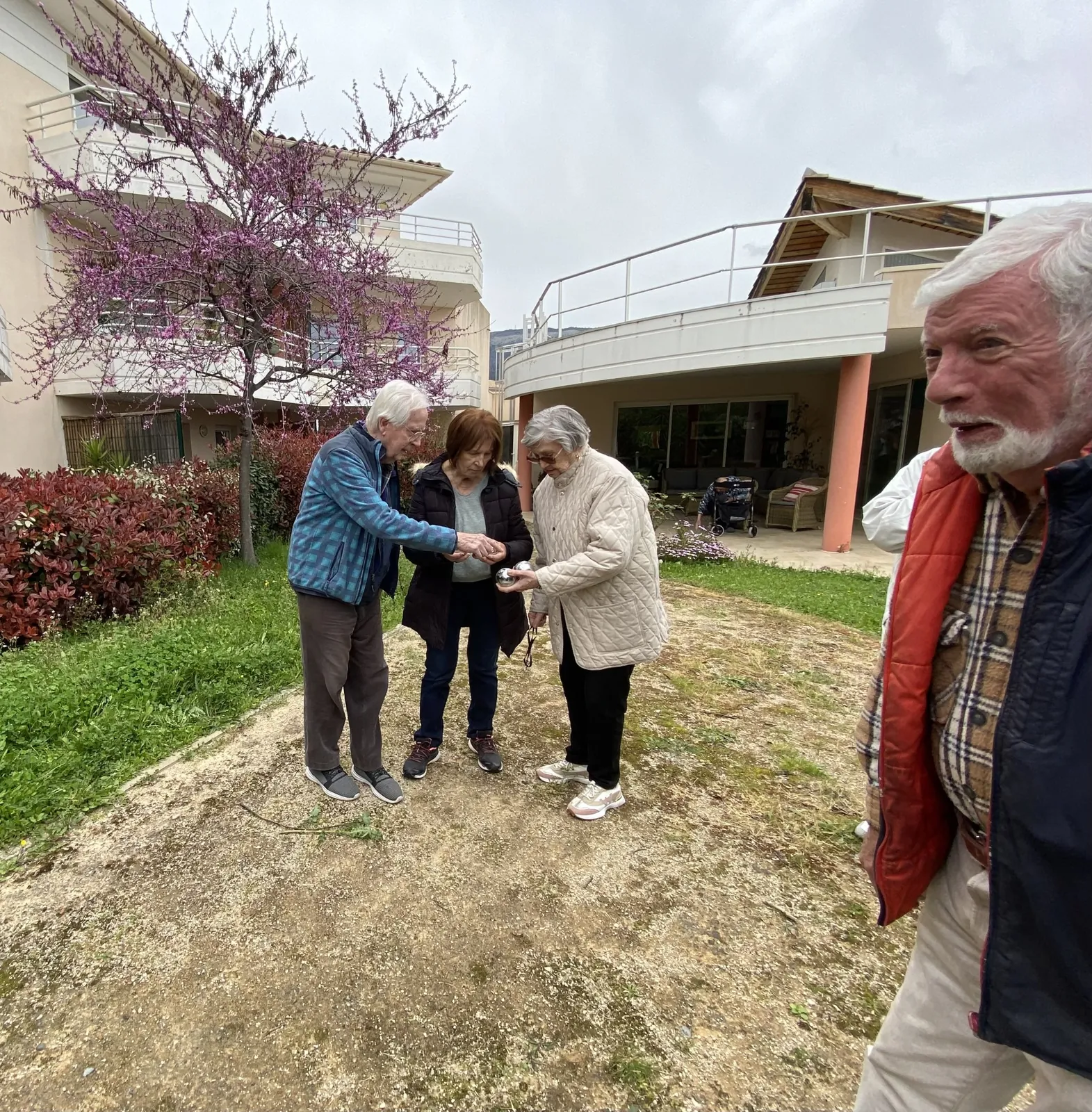 Une Partie de Pétanque.... ca fait plaisir !